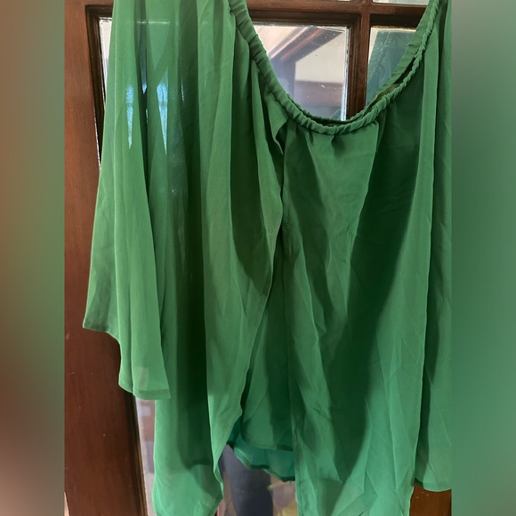 Off the shoulder sheer blouse - Picture 3 of 5